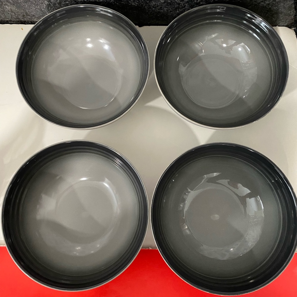 NWT Le Creuset 4-piece cereal/soup bowls